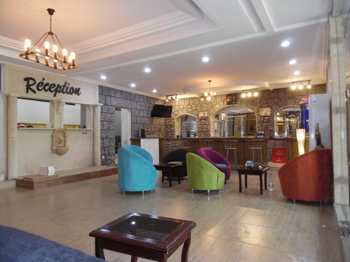 Hotel Saphir Абіджан Екстер'єр фото