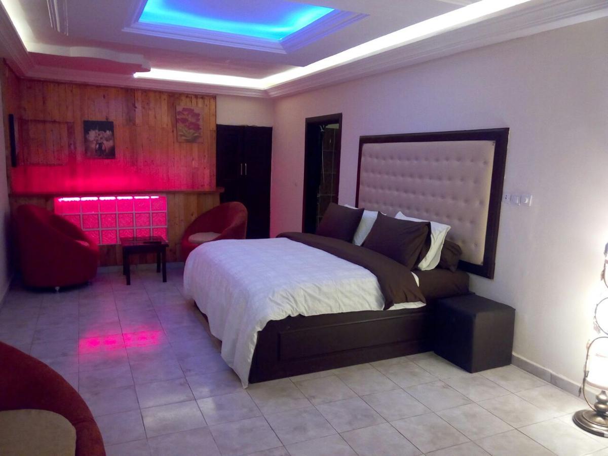 Hotel Saphir Абіджан Екстер'єр фото